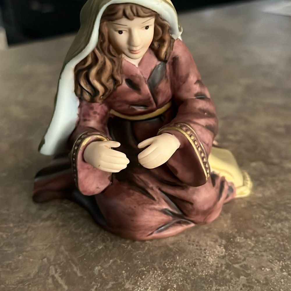 Mother Mary replacement - Picture 1 of 5